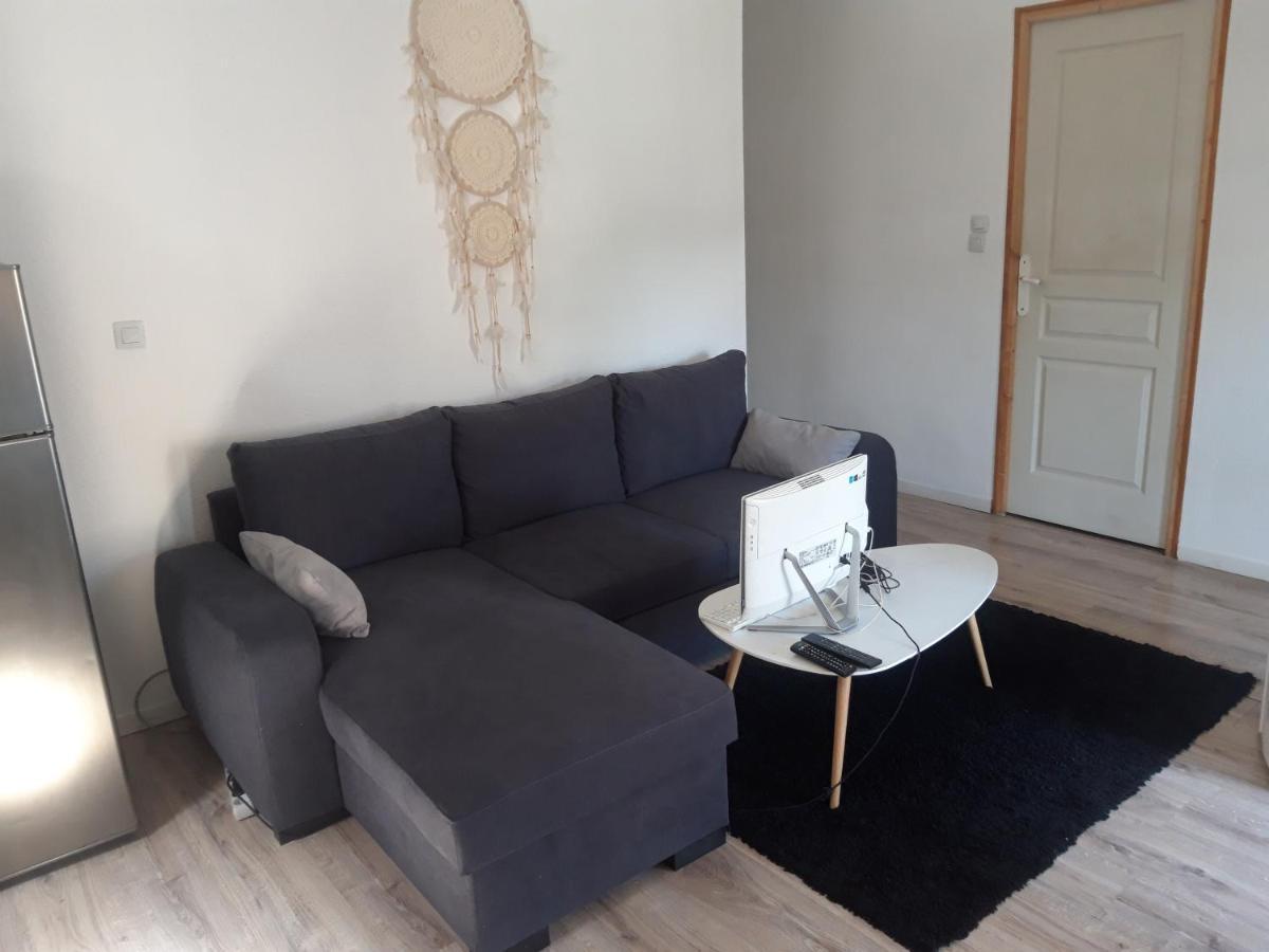 Appartement F1 Meuble 3 Personnes Aubenas Exterior photo